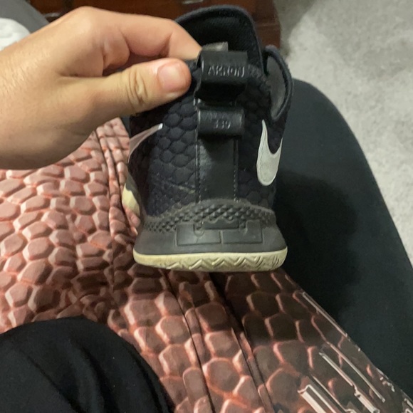 LeBron Witnesses - Picture 8 of 8